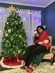 Slideshow of Photos of Members' Holiday Decorations