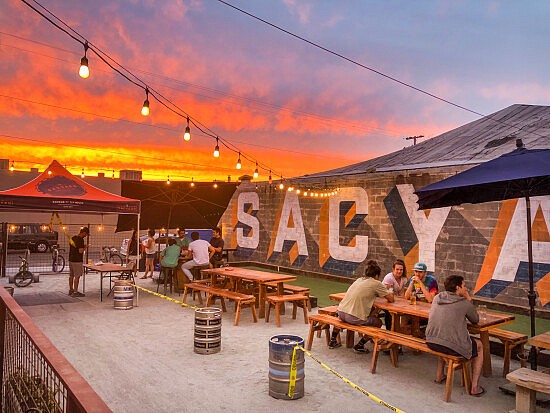 SacYard-Community-Taphouse-topaz