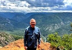 roger hilltop